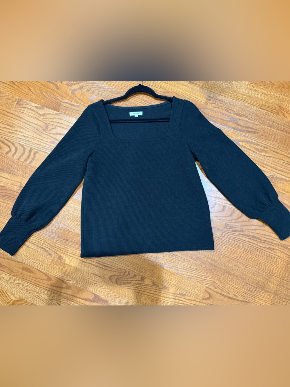 Madewell Black Knit Ribbed Low Neck Fitted Sleeves Sweater. Medium